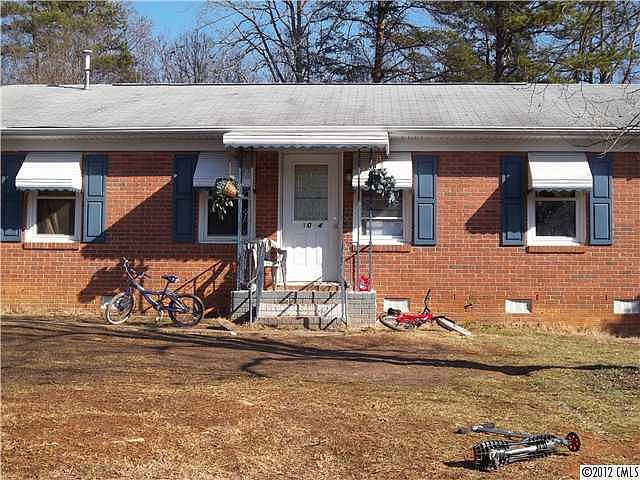 2nd image of 1044 Newcastle Rd