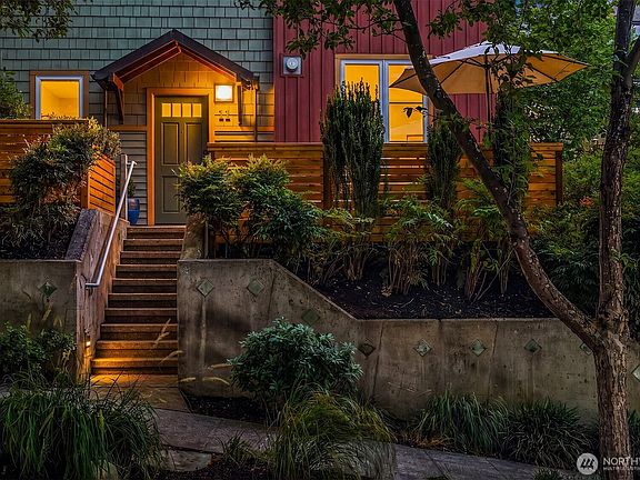 3rd image of 3824 Evanston Avenue N #11
