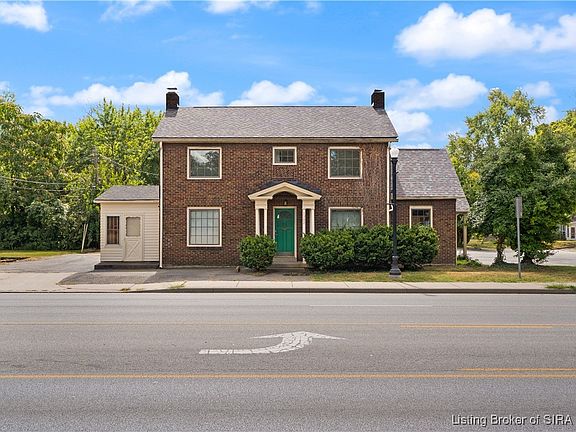 4th image of 1302 E 10th Street