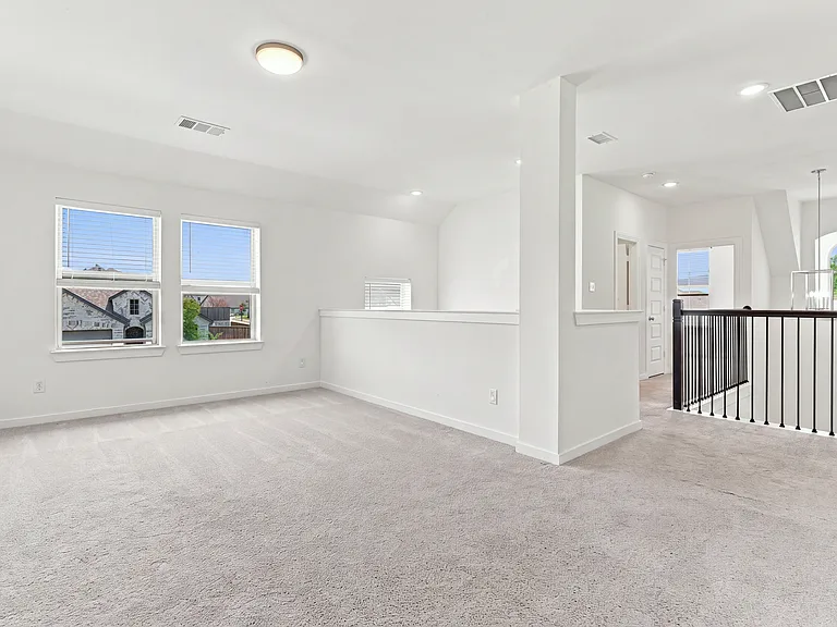 2408 Doncaster Dr — Photo 23