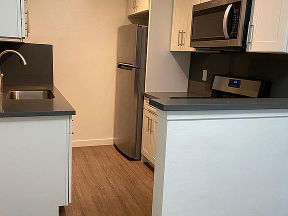 3rd image of 12581 Flower St APT 2
