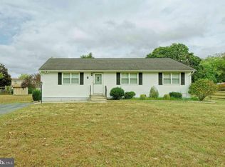 4 Ridgeway Ln, Southampton, NJ 08088