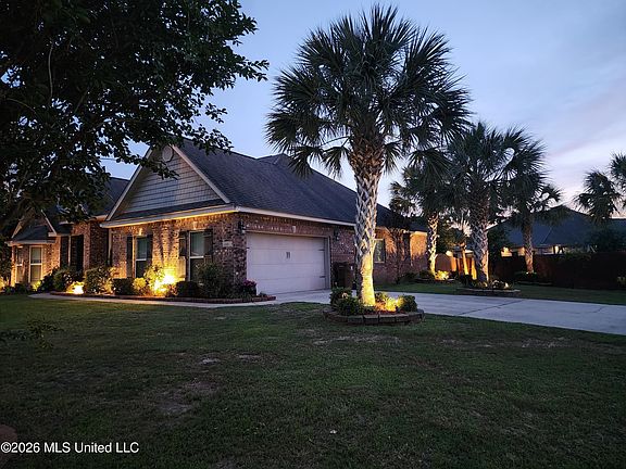 4th image of 10481 Chapelwood Dr