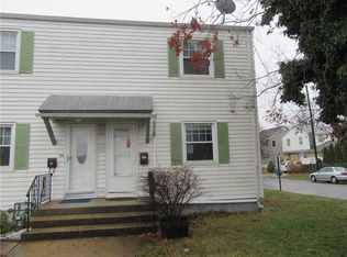 52 Crampton Ave, Woodbridge, NJ