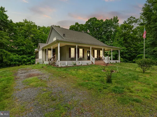 7160 Dogwood Ln, King George, VA 22485