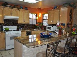 1706 Davis St, Taylor, TX 76574
