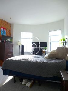 484 Massachusetts Ave APT 3, Boston, MA, 02118