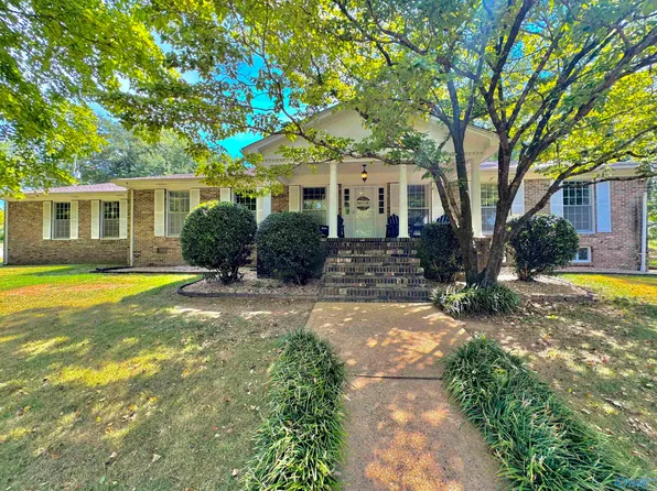 955 Military St S, Hamilton, AL 35570