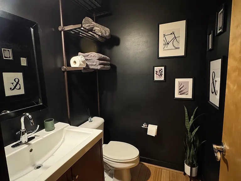 126 W Pike St #4 — Photo 8