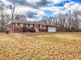210 Center Hill Rd, Upper Black Eddy, PA 18972