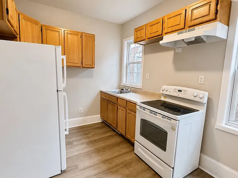 5252 Cedar Ave #2 — Photo 5