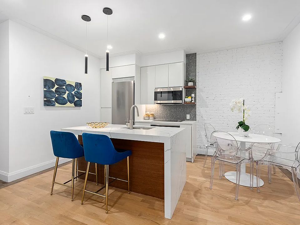 1st image of 445 W 21st St APT 5R