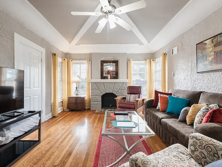 1630 W Mulberry Ave — Photo 5