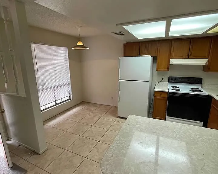 4300 N Lamont St #232 — Photo 9