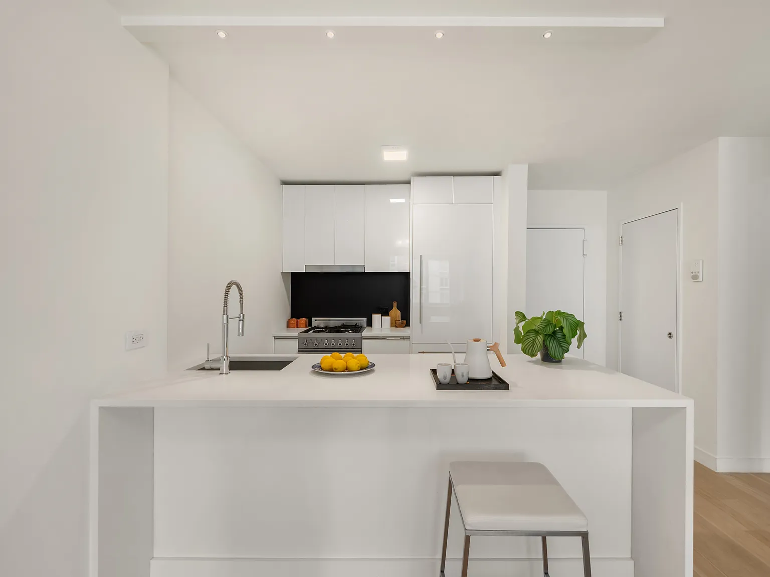 301 West 53rd Street — Photo 4