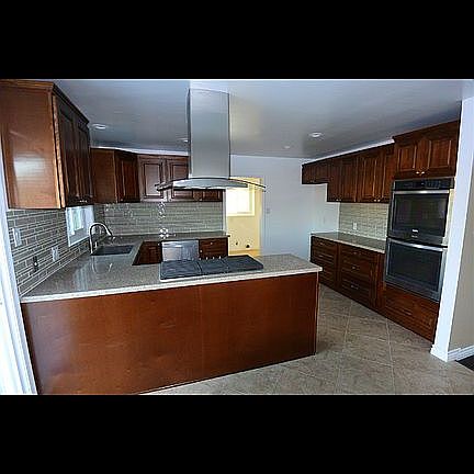 2nd image of 5091 Leo St