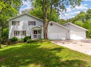 19 Pump Station Rd, Makanda, IL 62958