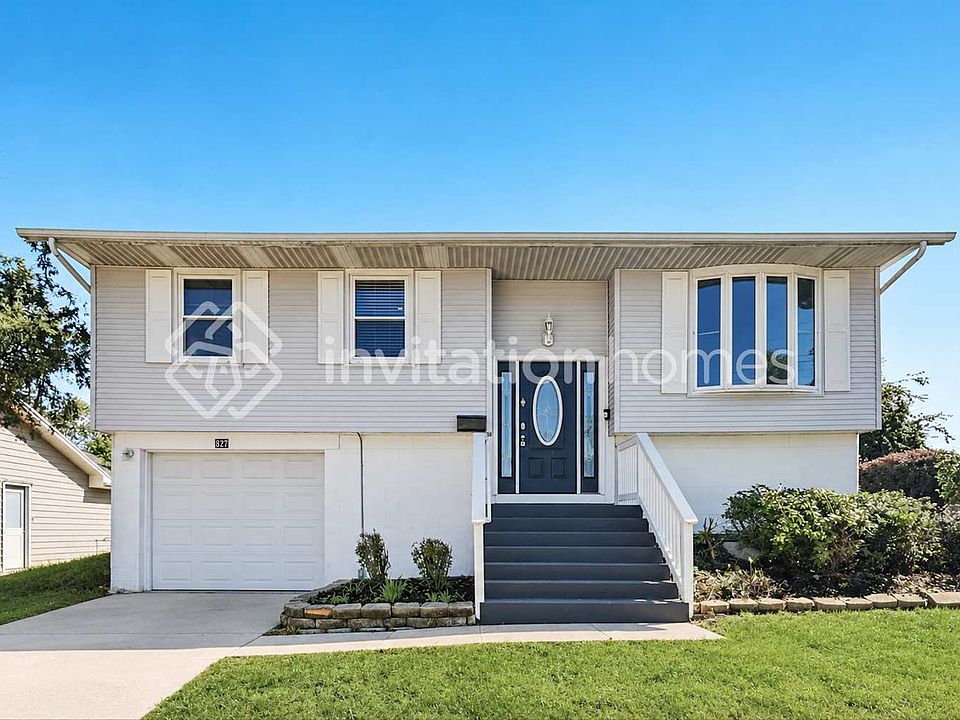 1st image of 327 Hemlock Ave