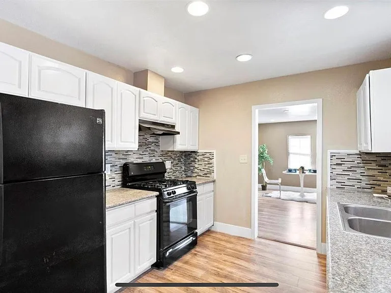 4821 Martin Luther King Jr Blvd — Photo 4