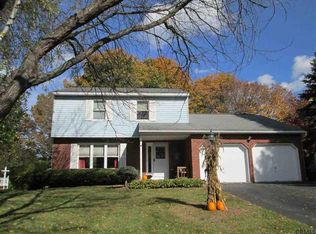 39 Windmill Dr, Glenmont, NY 12077
