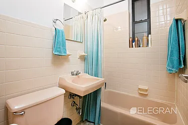 Rented by (Legacy) Elegran