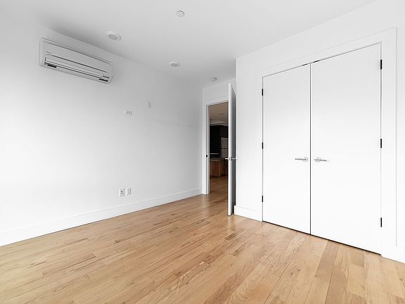 5th image of 200 Linden Blvd #7J