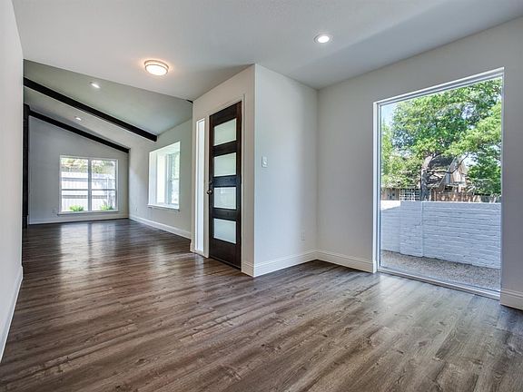 5th image of 7030 Briarmeadow Dr