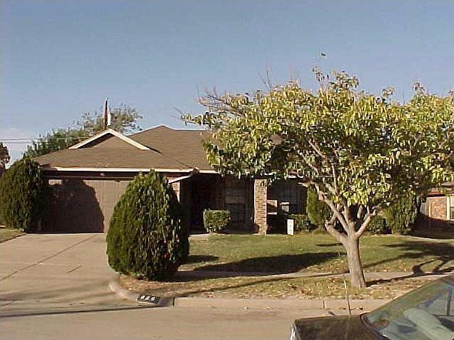 1st image of 826 Richards Dr