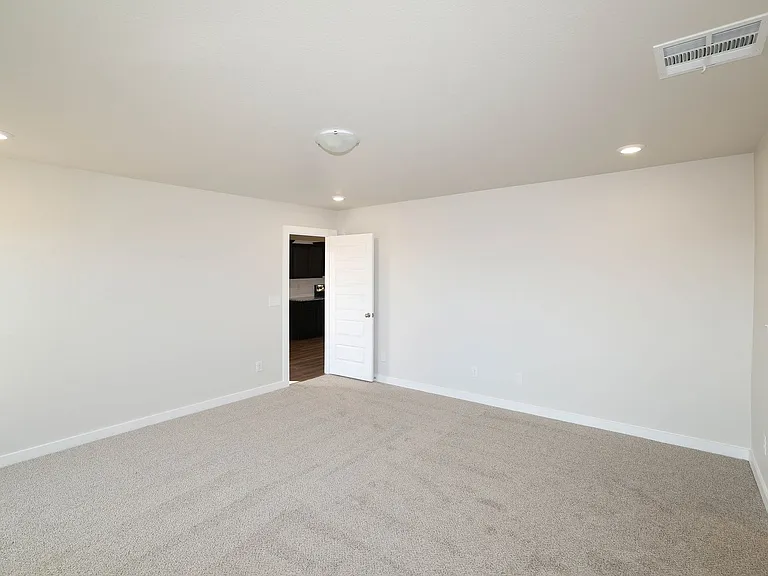 3003 Swenson St — Photo 15