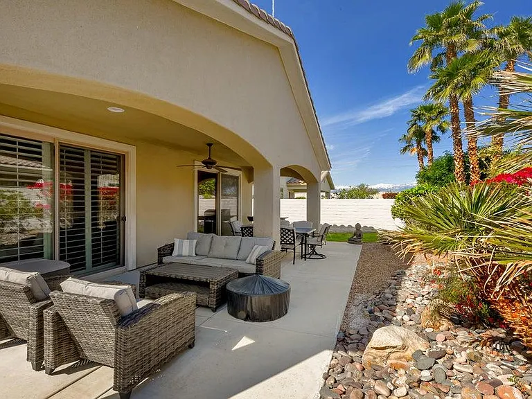 80528 Avenida Camarillo — Photo 20