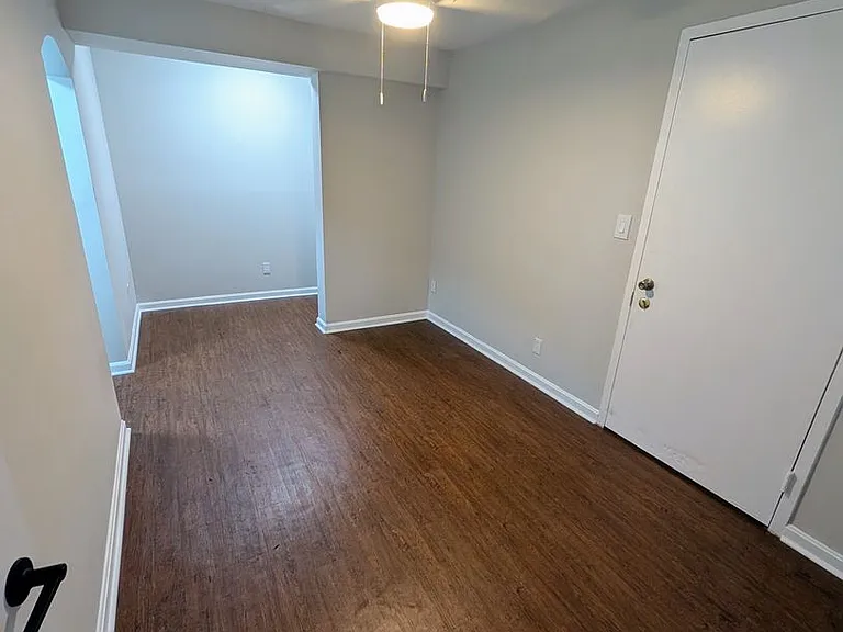 2022 Williams Ave — Photo 8