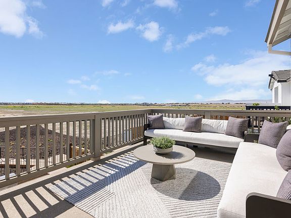 Second floor balcony overlooking lake