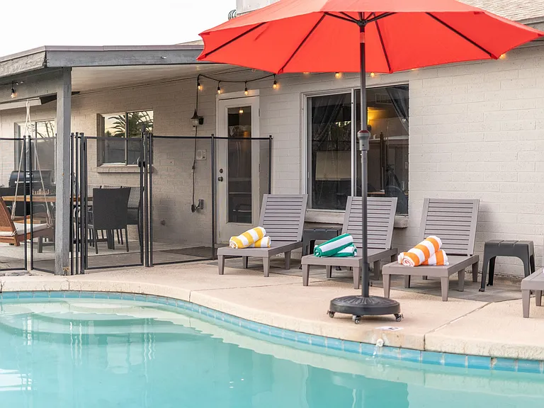 825 W Hermosa Dr — Photo 7