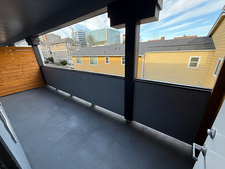 3130 Broadway — Photo 12