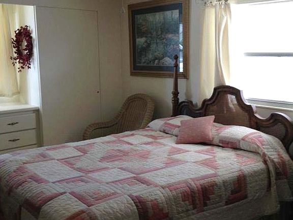 5th image of 7230 Mount Arlington Dr NE #425