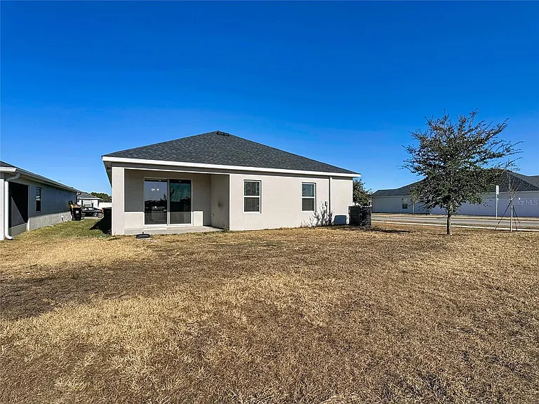 840 Sydney St — Photo 43