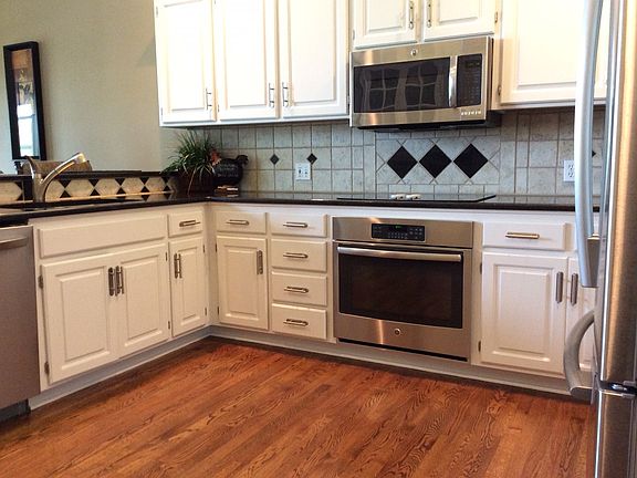 4th image of 9836 Vista Dr