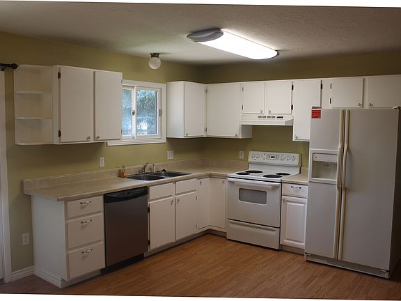 2nd image of 2237 S 12th St W