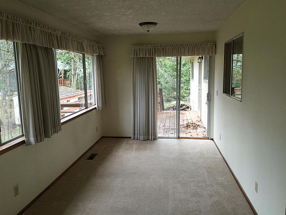 Sunroom with Slider to back deck