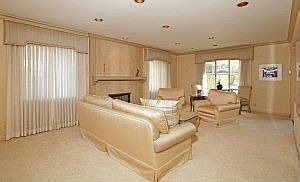4th image of 9527 Cresta Dr