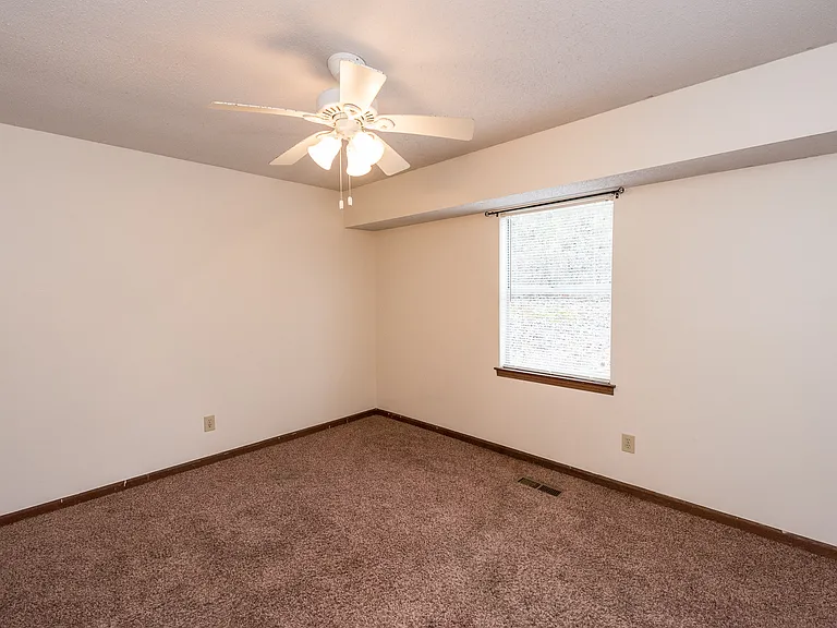 5172 Oak Haven Cir — Photo 12