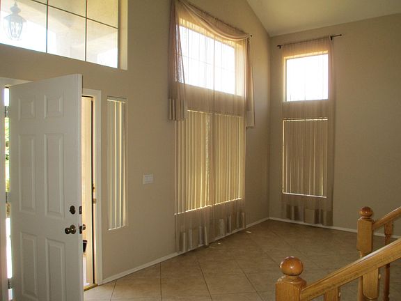 4th image of 772 W Canary Way