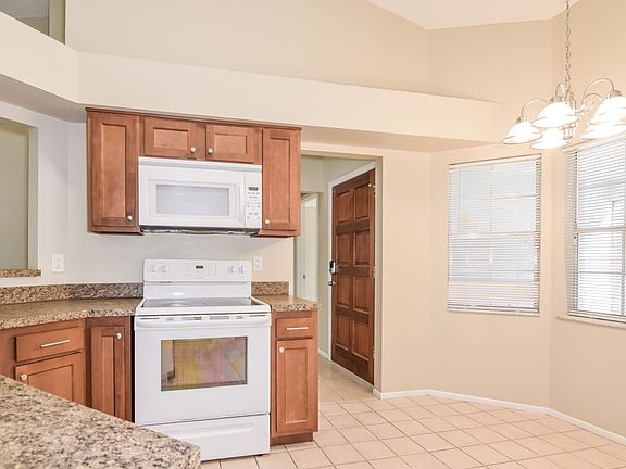 5th image of 12917 Longcrest Dr