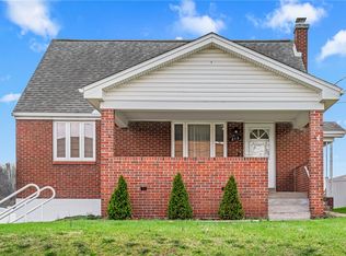 213 Scene Ridge Rd, McKeesport, PA