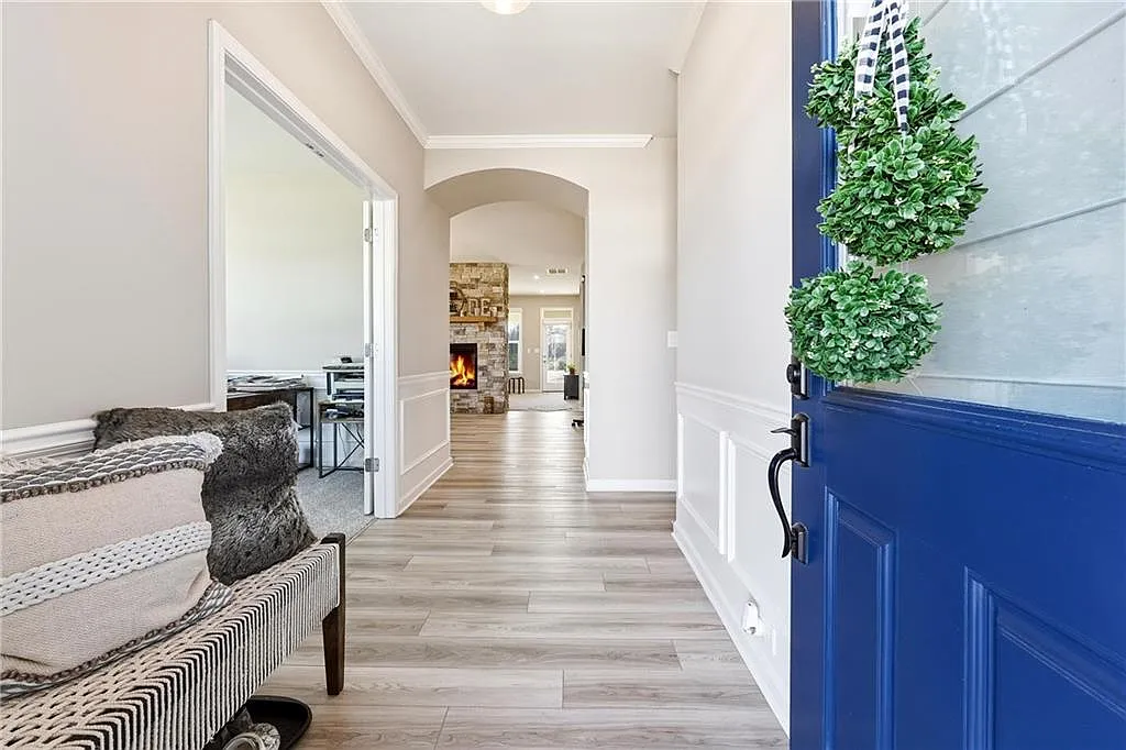 2 bed, 2.0 bath, 1758 sqft, $2,595 — Photo 4