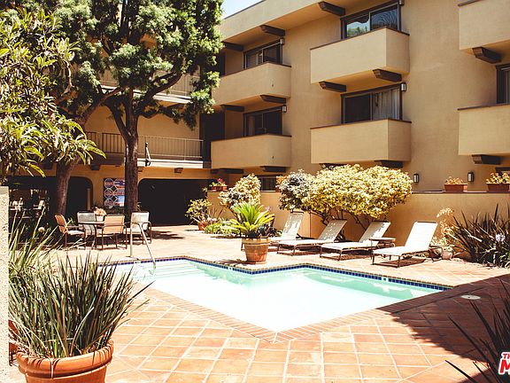 4th image of 2311 4th St APT 108