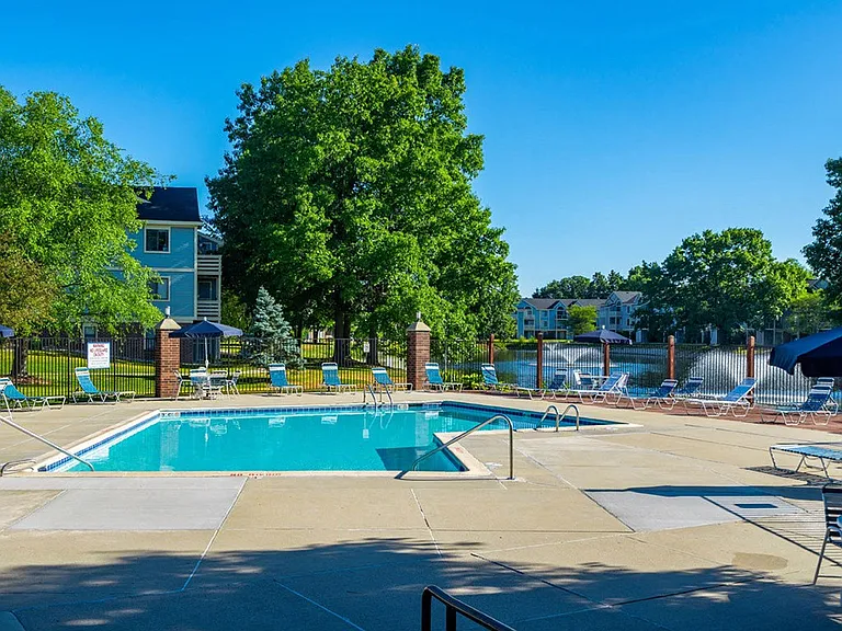 North Pointe Apartments — Photo 39