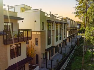 2050 Glenaire Dr #126, North Vancouver, BC V7P 1Y3