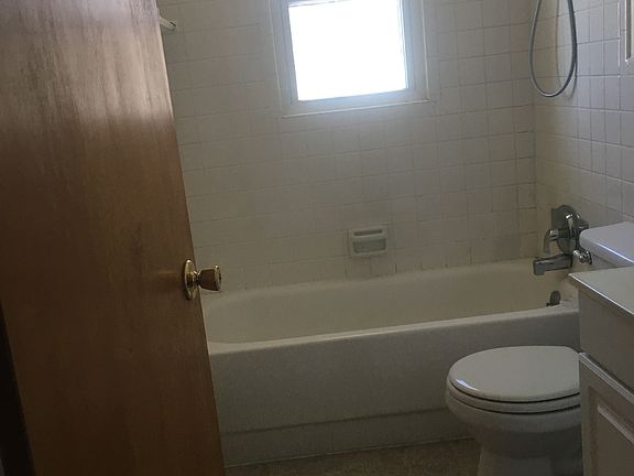 5th image of 7715 Harrington Ave