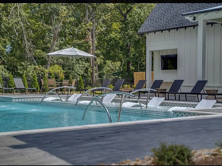 4228 Brevard Blvd — Photo 35